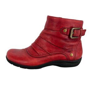 Clarks Christine Club Red Leather Ankle Boot Buckle Zip Size 8.5